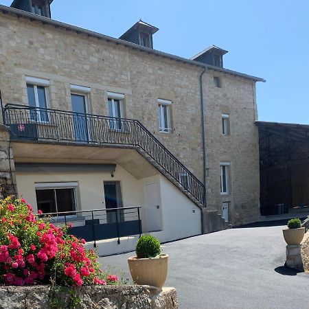 Gite 4 Etoiles - La Maison De Paul Coussergues Exteriér fotografie