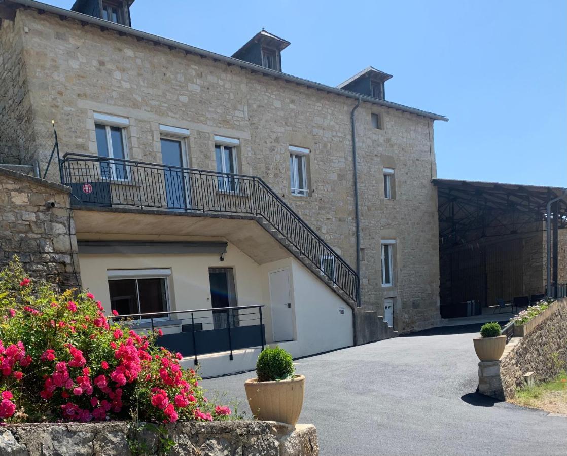 Gite 4 Etoiles - La Maison De Paul Coussergues Exteriér fotografie